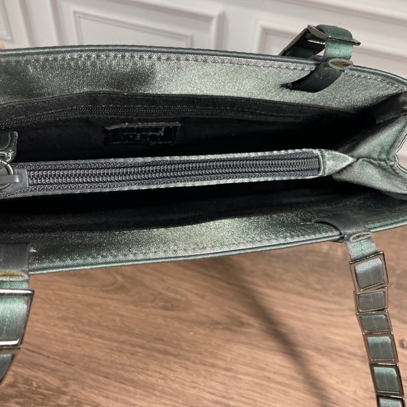 Nine West Tote Bag Silver Green Satiny Fabric Metal Link Shoulder Bag Purse - Picture 6 of 13